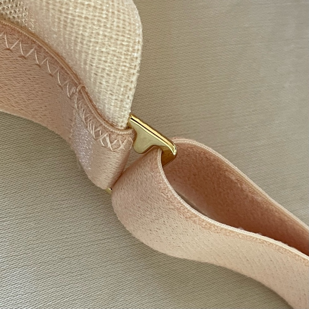 Bra - Picture 3 of 4